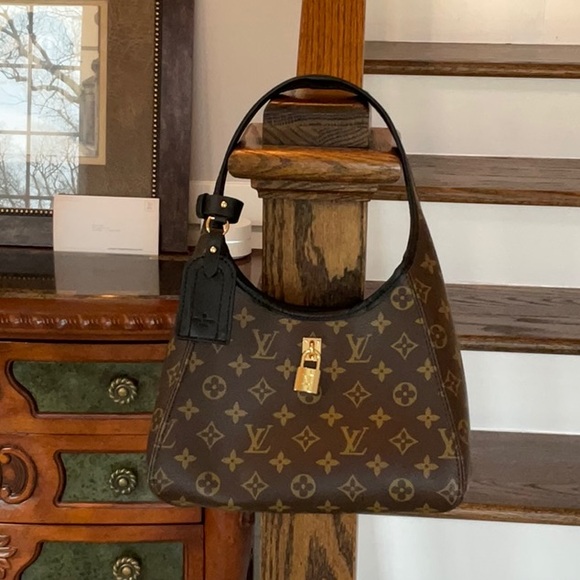 Handbags - Monogram Brown & Black Handbag